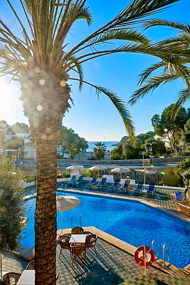 Gavimar Cala Gran Hotel and Apartments