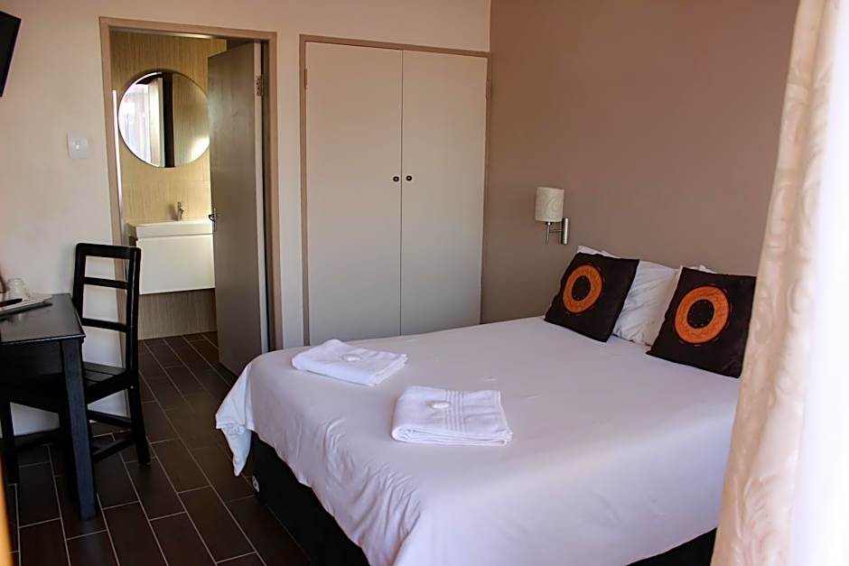 Travel Lodge