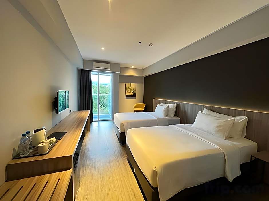 Rogers Hotel Manado