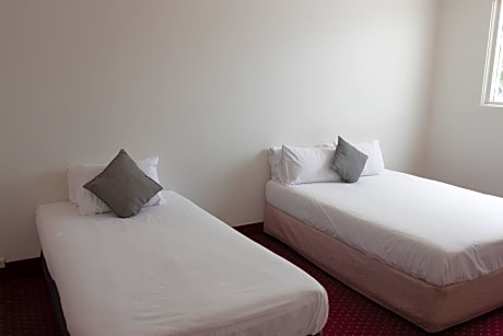 Triple Room with Shared Bathroom