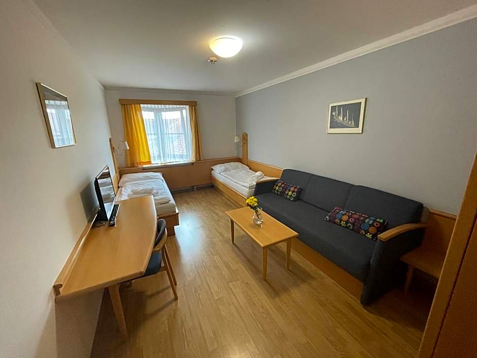 Hotel Laguna & restaurant