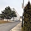 City Hotel B&B, reception 24 7, 800m od-from R1, free parking