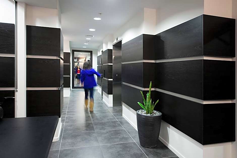 St Martins Waldorf Apartments