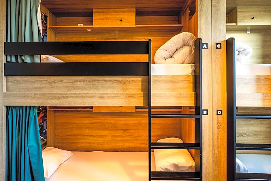 The People - Paris Marais