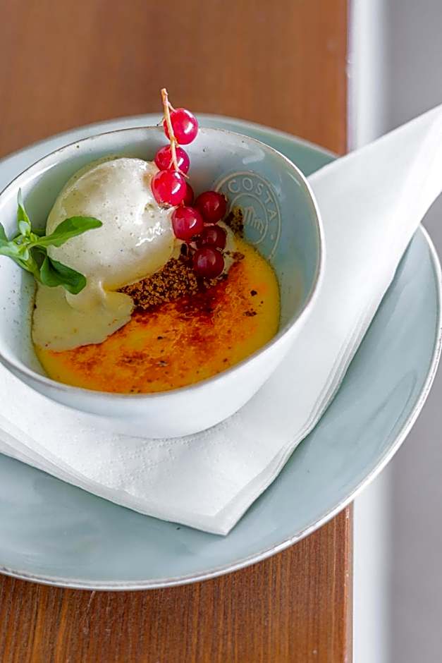 White Shell Beach Villas