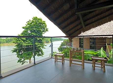 Deluxe Lake View