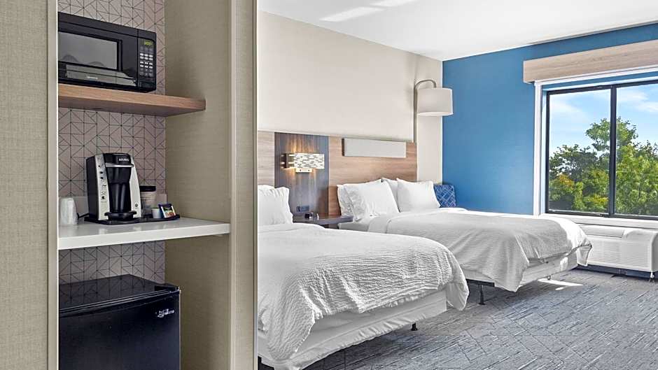 Holiday Inn Express Hotel & Suites Manchester - Airport By IHG