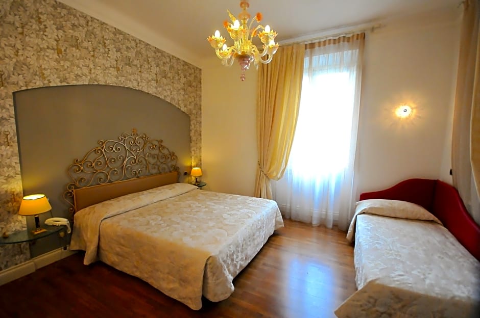 c-hotels De Rose Palace