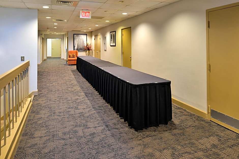 Hawthorne Inn & Conference Center
