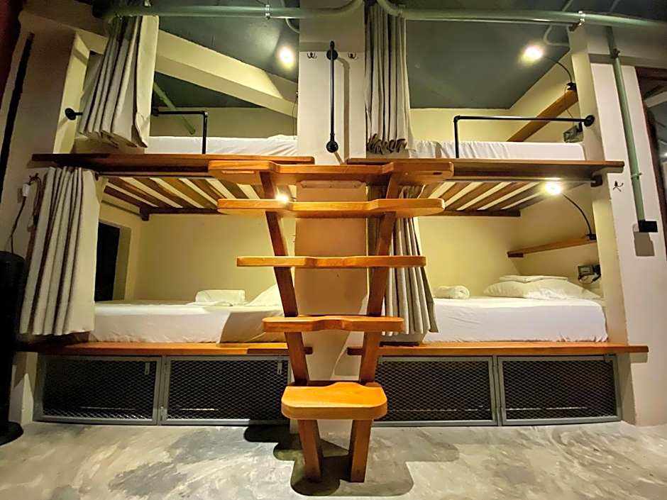 Elmar Hostel