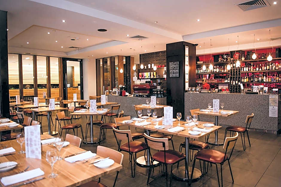 Dandenong Central Apartments Official