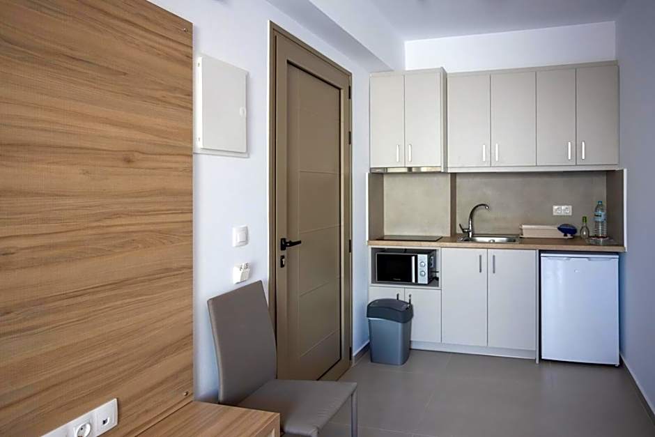 Ilian Beach & Apartments