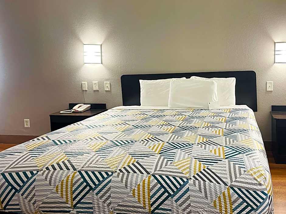 Motel 6-Duncanville, TX - Dallas