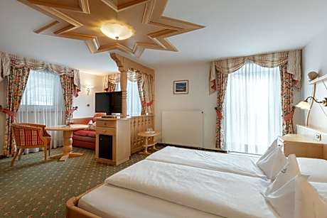 Classic Double Room with Balcony