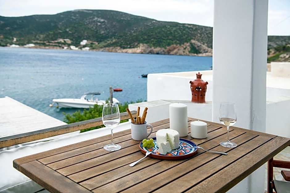Archipelago Sifnos - Seaside Accommodation
