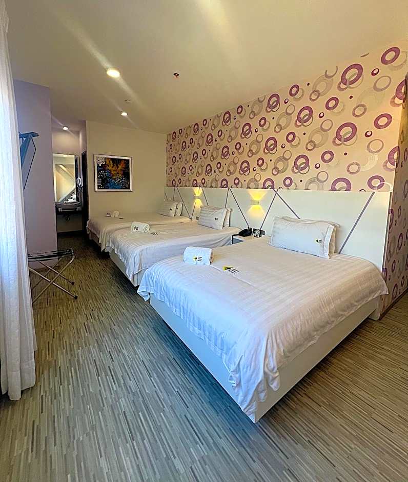 Luma Plaza Hotel