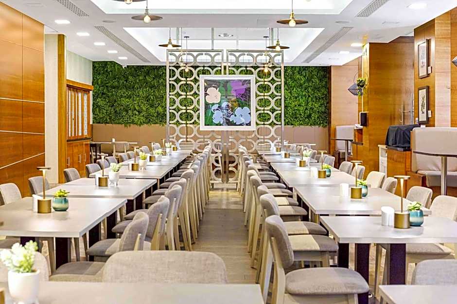 DoubleTree by Hilton London Kensington