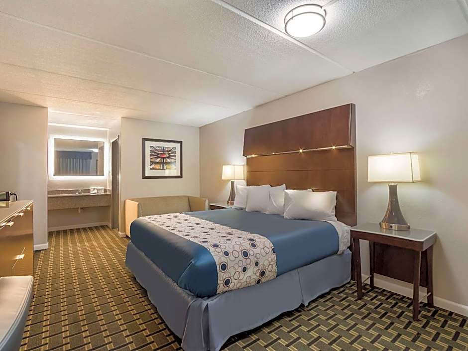 Rodeway Inn Greenwood