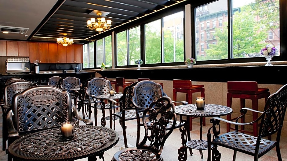 The Allen Hotel