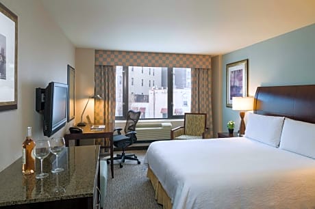 1 King Bed Deluxe Tribeca View ROOM ONLY