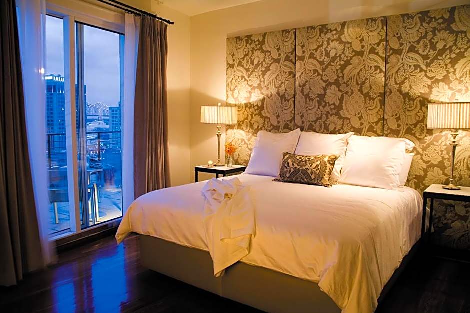 Photo 1 of 6 of Junior Suite, Balcony