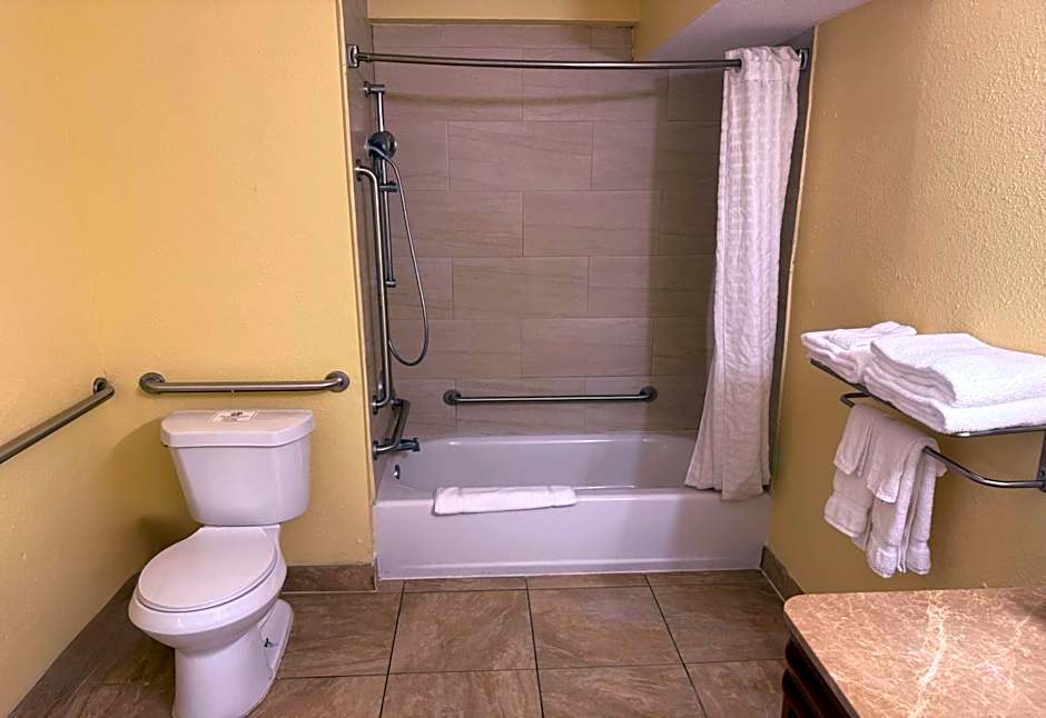 Days Inn by Wyndham St. Petersburg / Tampa Bay Area