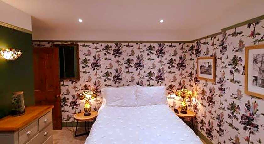 The Lodge Stanwell