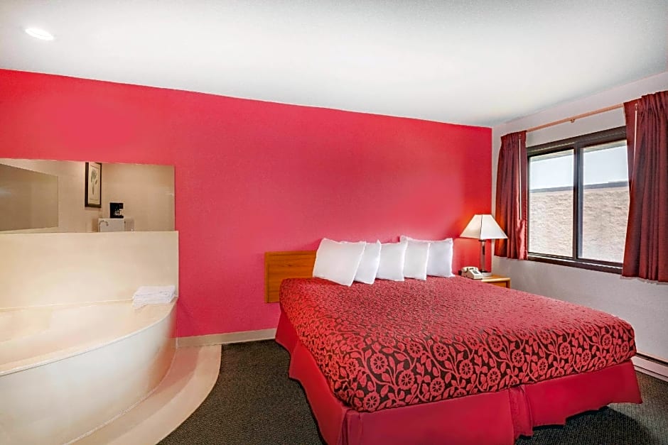 Days Inn by Wyndham Mason City