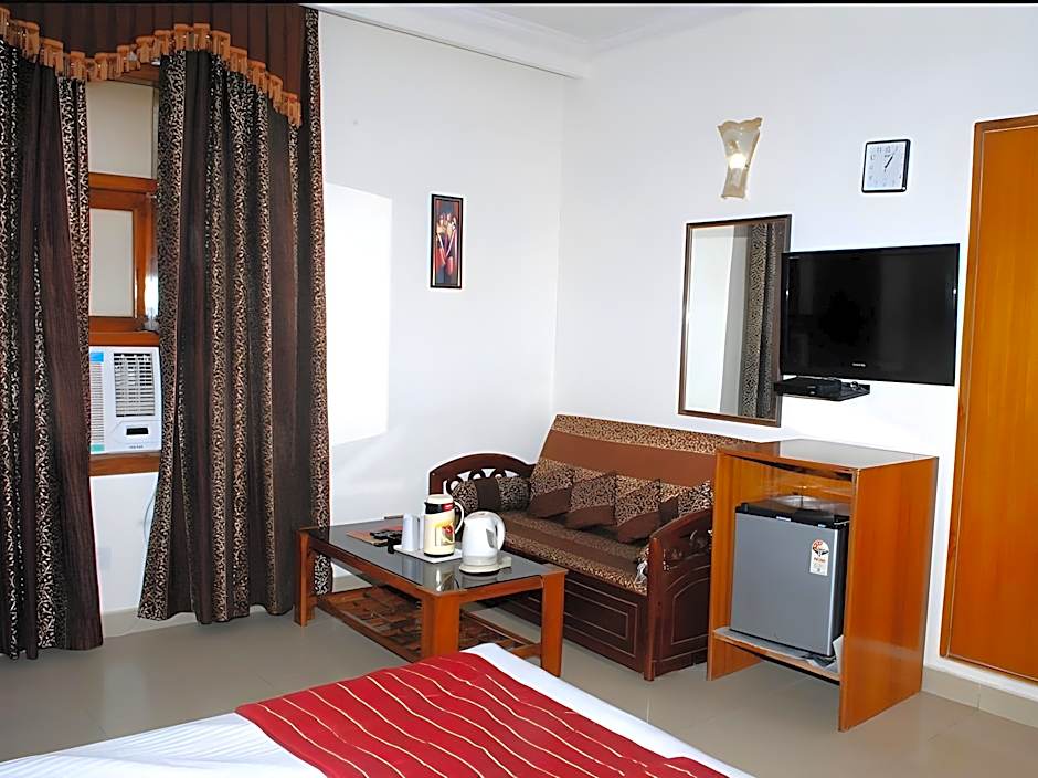 Hotel Ashoka International