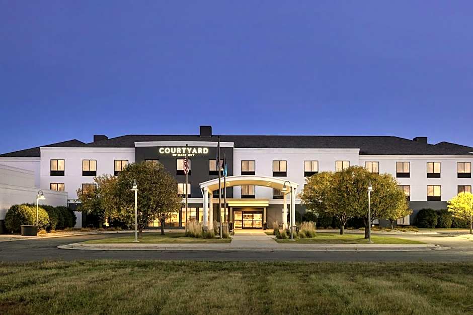 Courtyard by Marriott Fargo Moorhead, MN