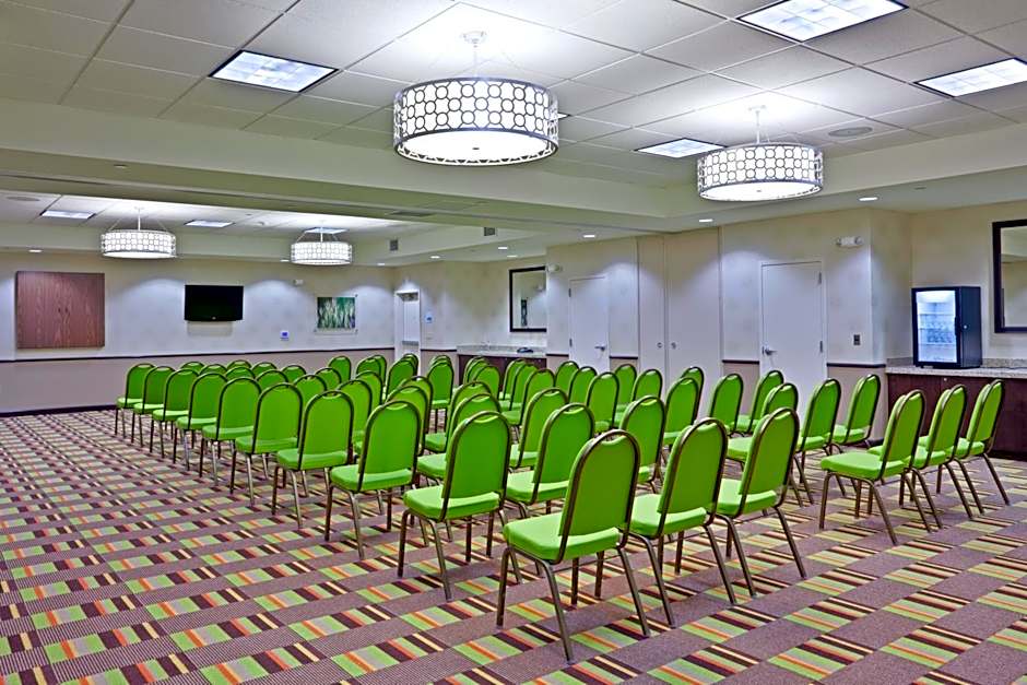 Holiday Inn Express Hays By IHG