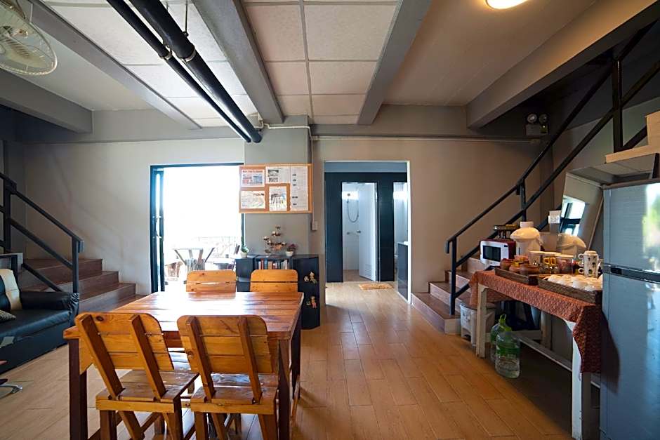 OYO 465 Krung Kao Traveller Lodge