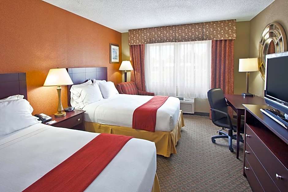 Holiday Inn Express Hotel Clearwater East - ICOT Center By IHG