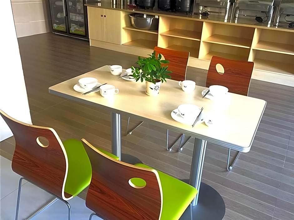 GreenTree Inn Anqing Wangjiang County Lantian Road Yiheyuan Express Hotel