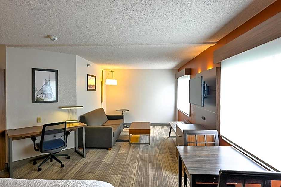 Holiday Inn Express Houghton-Keweenaw By IHG