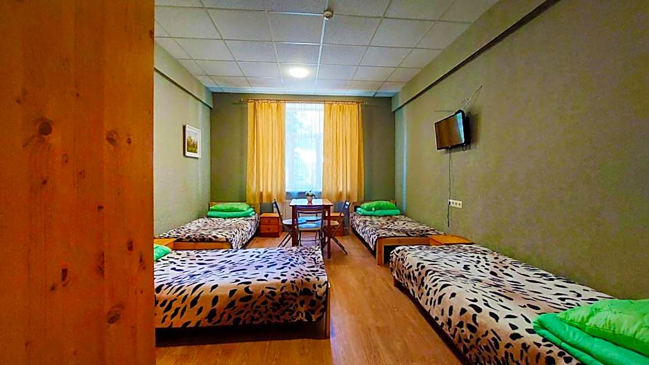 Happy Hostel