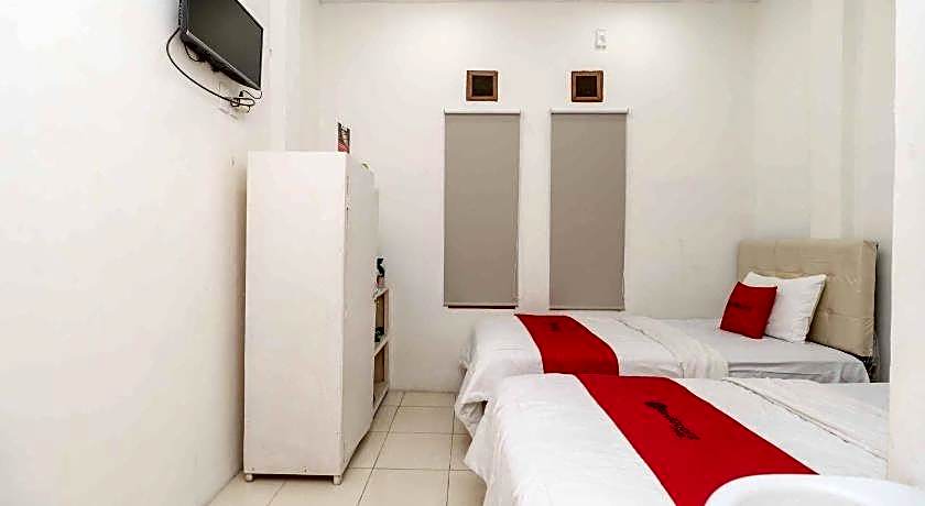 RedDoorz @ Haraito Tarutung