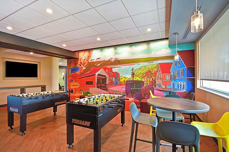 Tru by Hilton Denver, PA