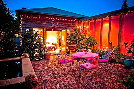 At Eleven - La Petite Maison