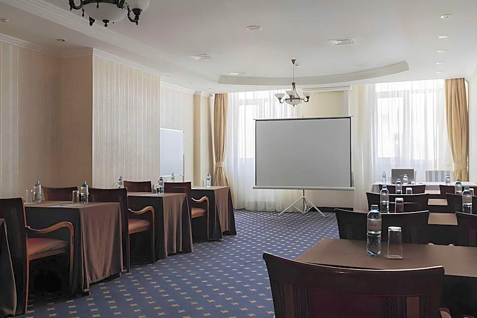 Grand Tien Shan Hotel