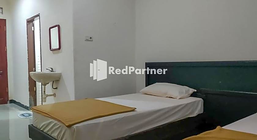 Palu City Guest House Mitra RedDoorz