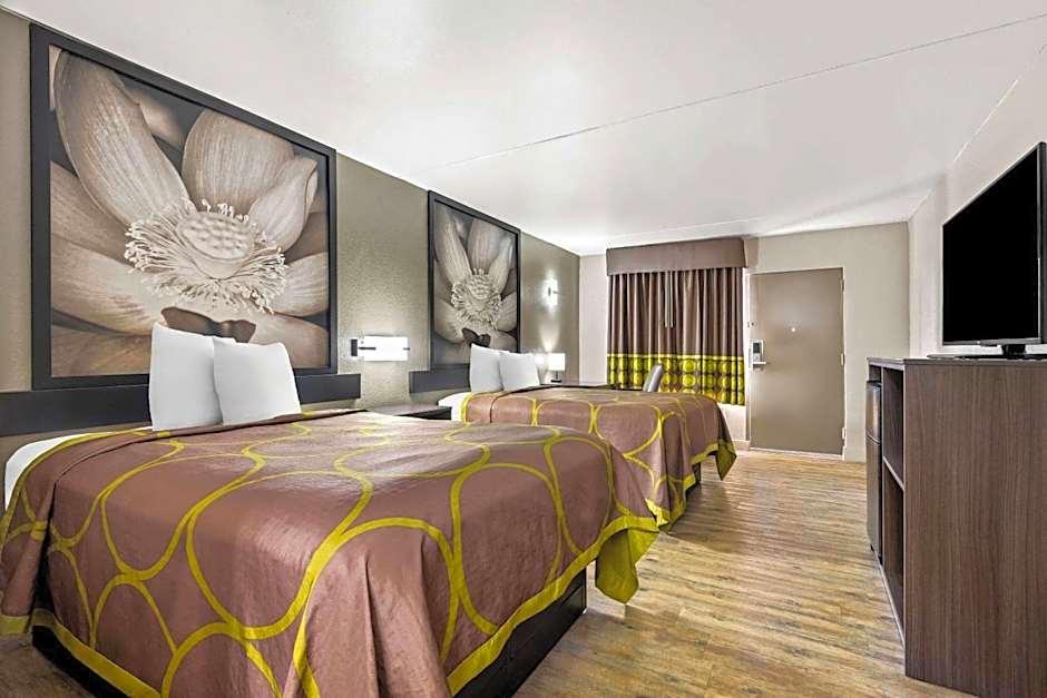 Super 8 by Wyndham Garysburg/Roanoke Rapids