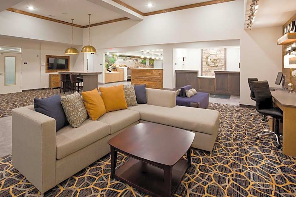 GrandStay Hotel & Suites