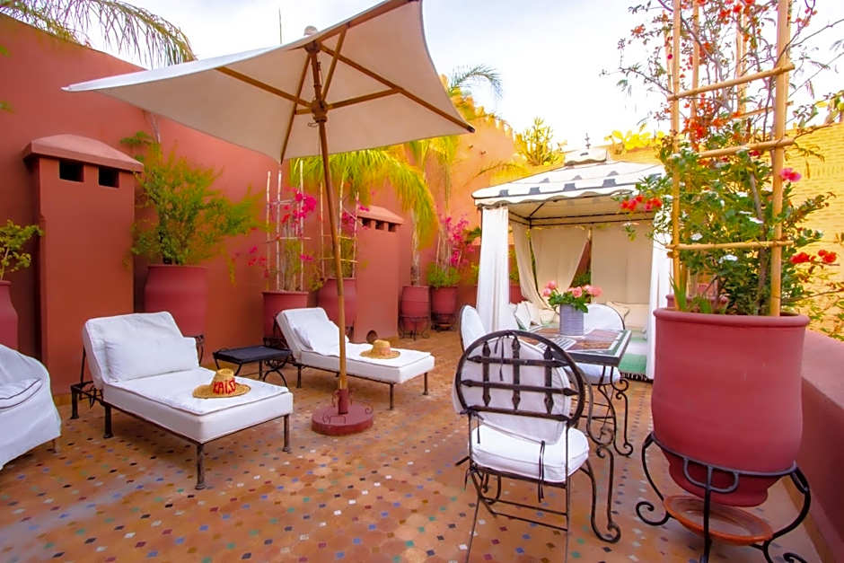 Riad Kaiss By Anika