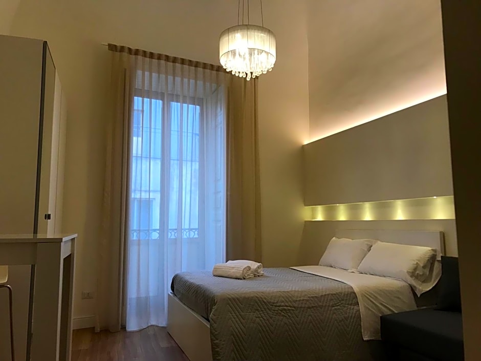 Motta Palace Apartments & Rooms