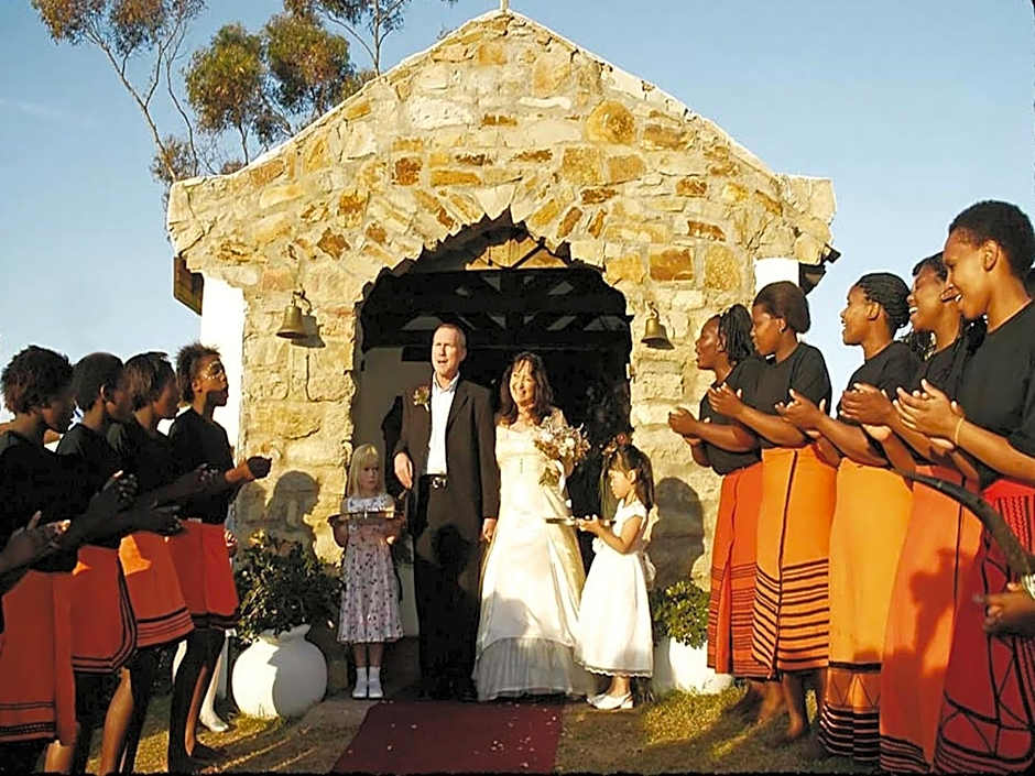 Leeuwenbosch Country House - Amakhala Game Reserve