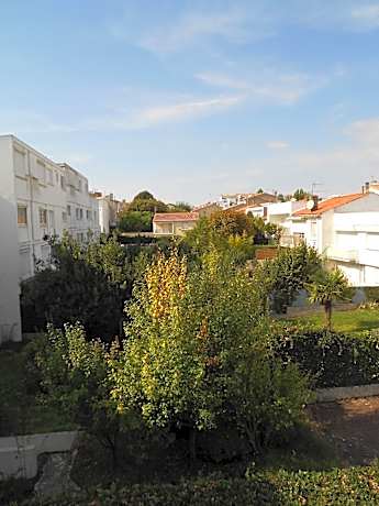 Double Room With Courtyard View and Shower