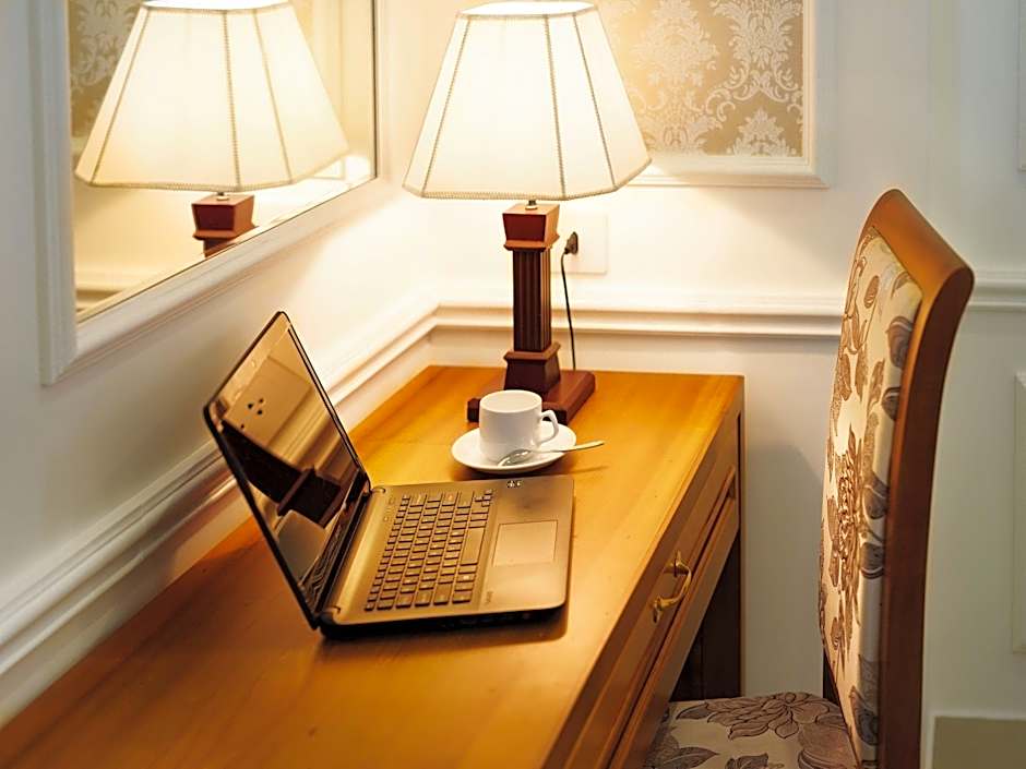 Riverside Hotel Quang Binh