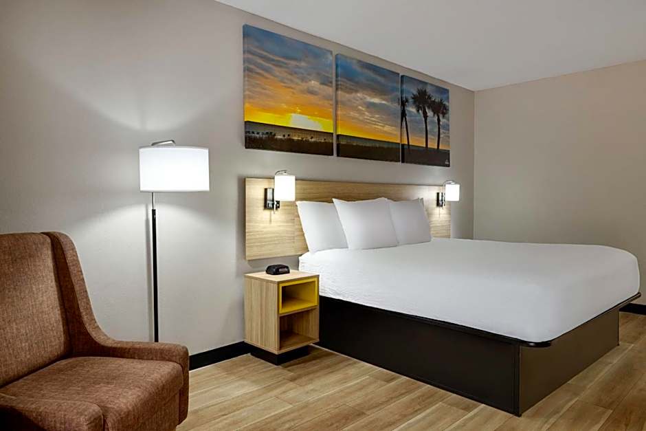 Days Inn by Wyndham Blythewood North Columbia