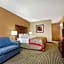 Ramada by Wyndham Columbus Polaris
